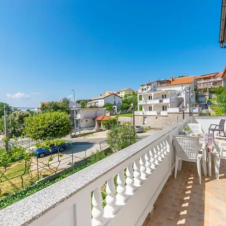 Apartman D. Matahlija Lopar