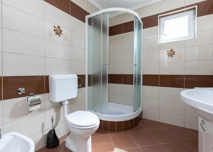 D. Matahlija Apartman Lopar