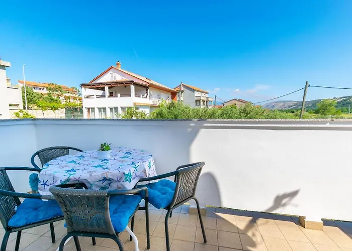 D. Matahlija * Lopar